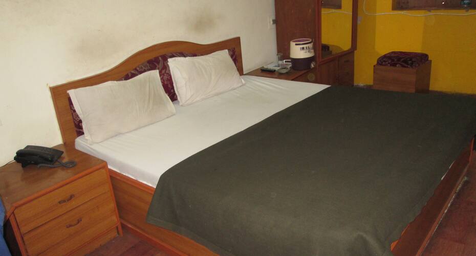Hotel Madhur Palace, Ahmedabad 3